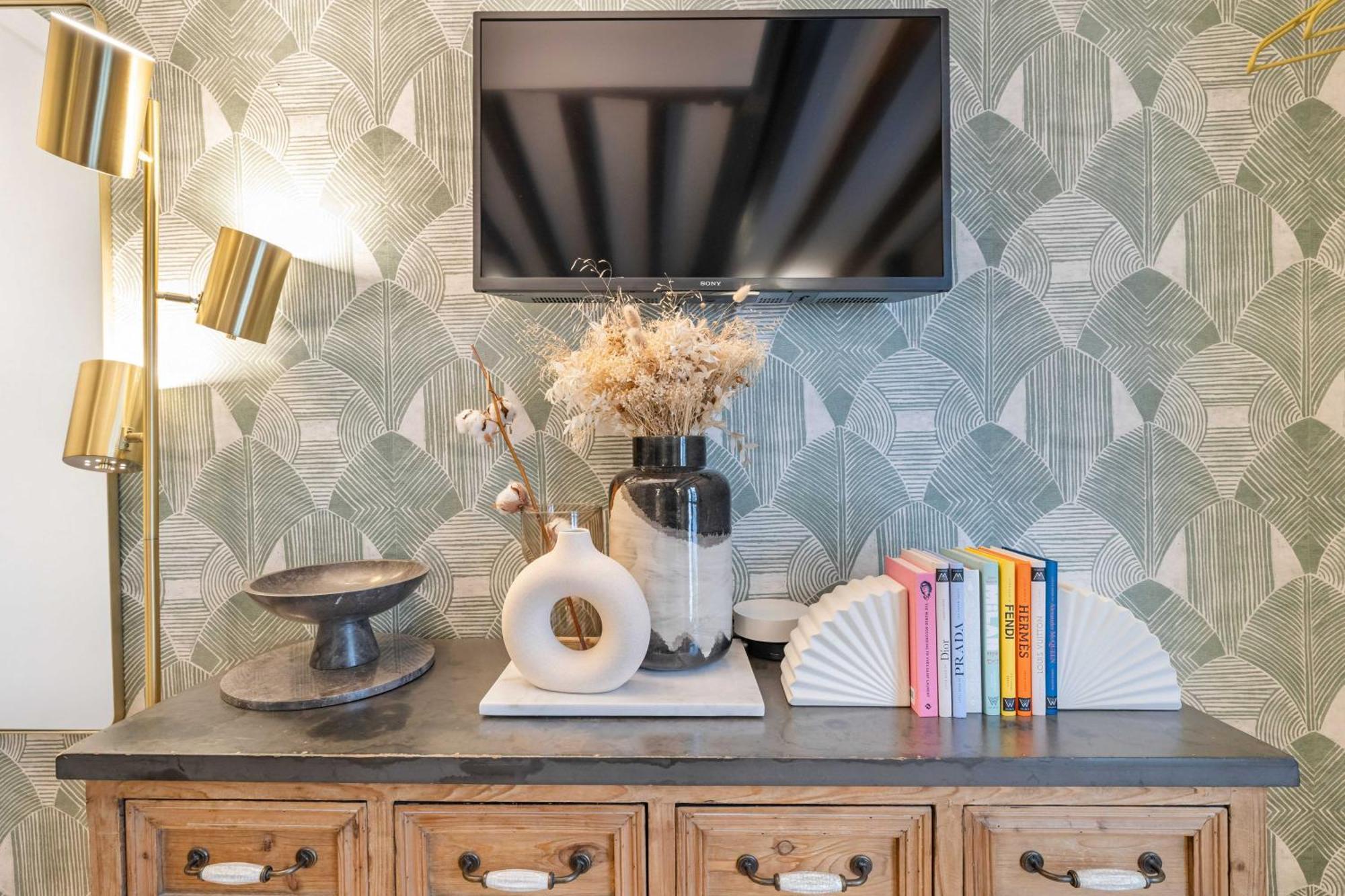 Ultra Central Historical Parisian Flat - Louvre Экстерьер фото